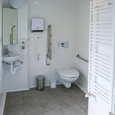 旅馆 Aterpe Kanpezu Santa Cruz de Campezo