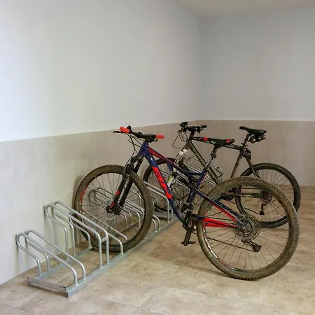 Aterpe Kanpezu Vandrerhjem Santa Cruz de Campezo